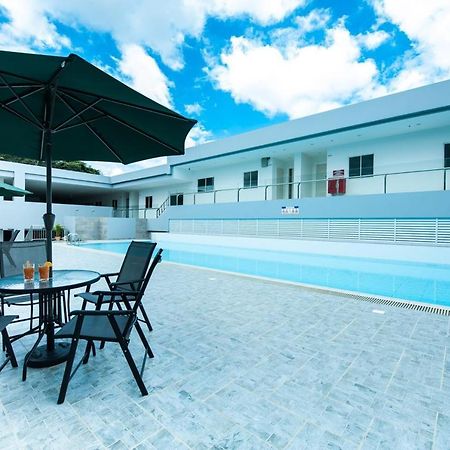 Aman Hills Hotel Kampong Timbunan Kültér fotó