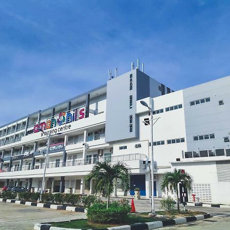 Aman Hills Hotel Kampong Timbunan Kültér fotó